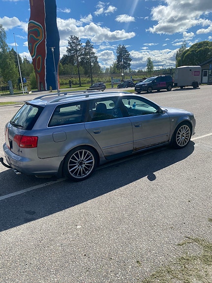 Audi A4 4 of 8