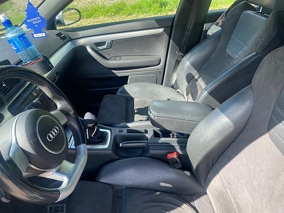 Audi A4 6 of 8