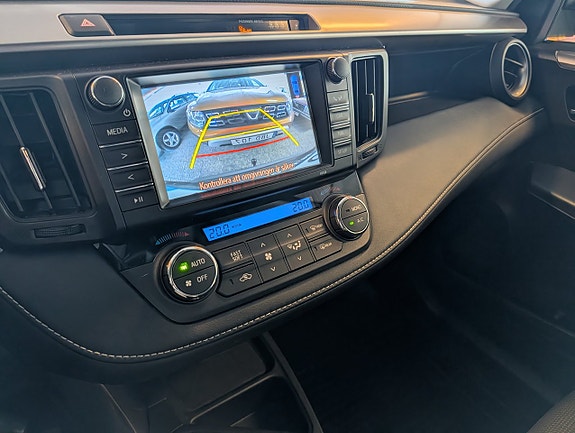 Toyota RAV4 7 of 7