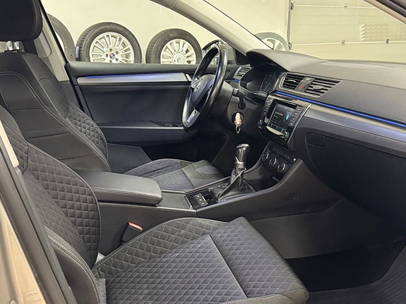 Skoda Superb 13 of 18