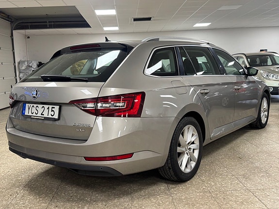 Skoda Superb 7 of 18