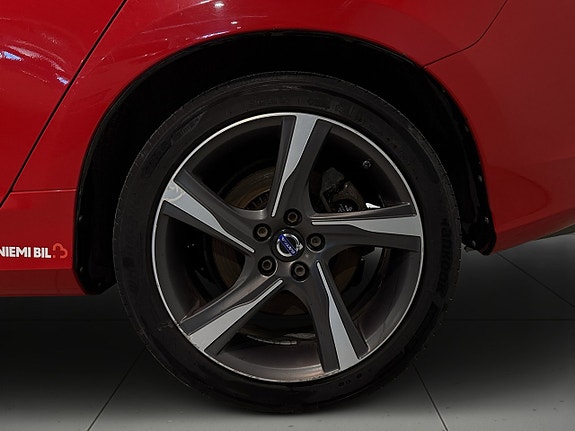 Volvo V60 14 of 19