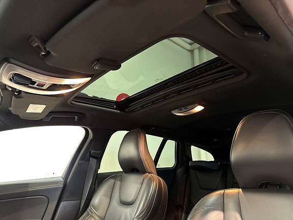Volvo V60 17 of 19