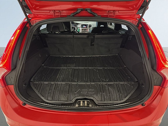 Volvo V60 12 of 19