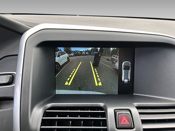 Volvo XC60 14 of 16