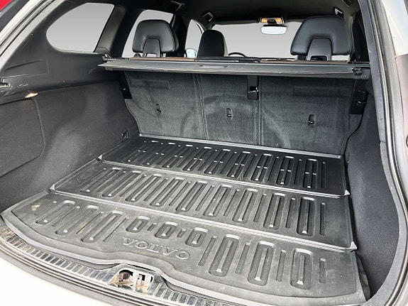 Volvo XC60 16 of 16