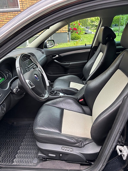 Saab 9-3 5 of 8