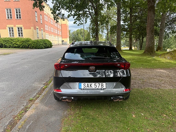Cupra Formentor e-HYBRID 6 of 13