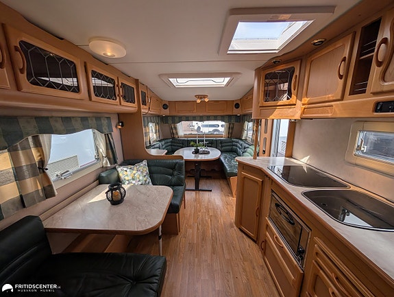 Kabe ROYAL 720 GXL KS *Rymligt kök / Skinn / Mittdinett 3 of 5