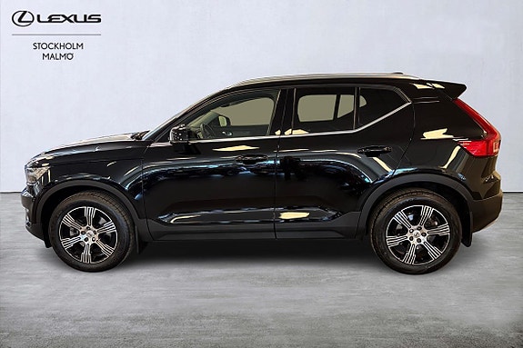 Volvo XC40 3 of 21