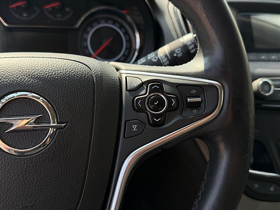 Opel Insignia 9 of 12