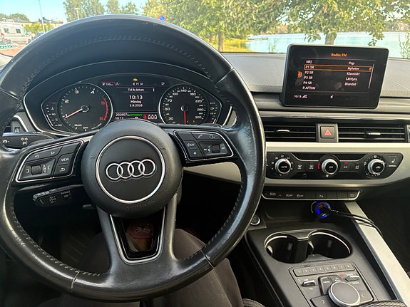 Audi A4 9 of 20
