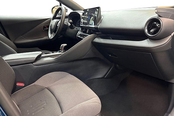 Toyota C-HR 7 of 21