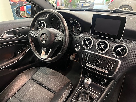 Mercedes-Benz A180 12 of 14