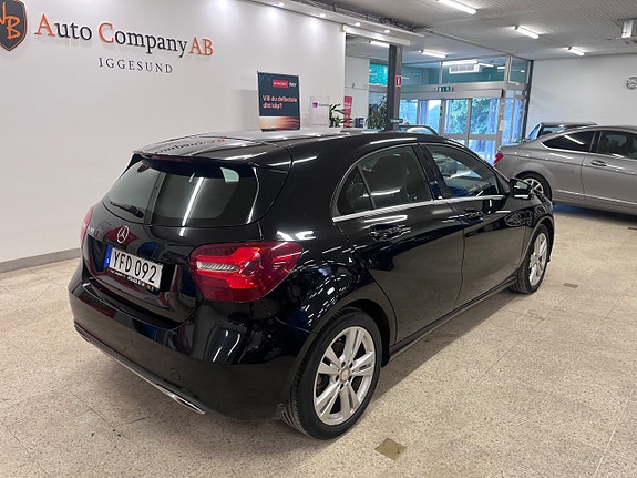 Mercedes-Benz A180 6 of 14