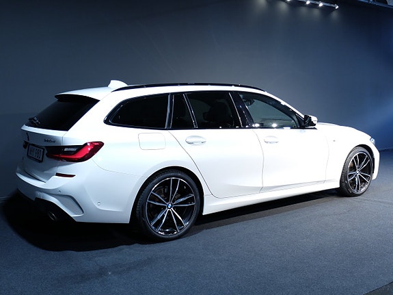 BMW 320d 12 of 12
