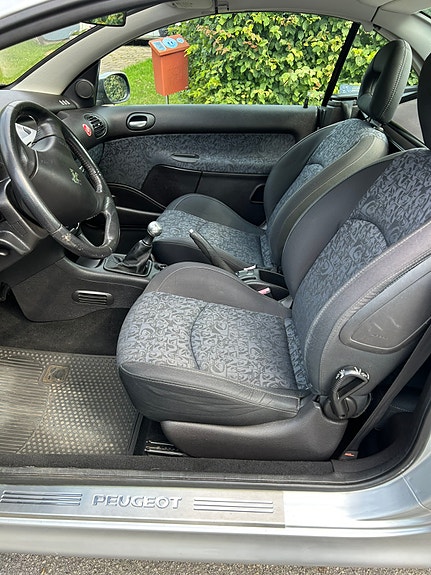 Peugeot 206 CC 20 of 20