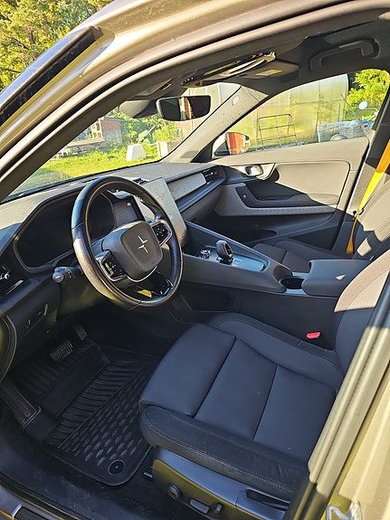 Polestar 2 3 of 6