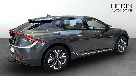 Kia EV6 4 of 19