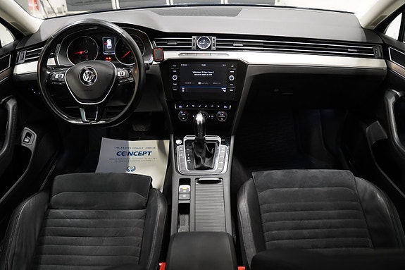 Volkswagen Passat 10 of 25
