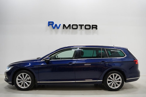 Volkswagen Passat 3 of 25