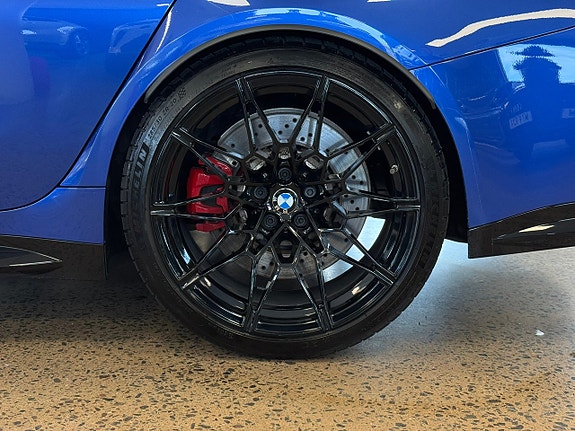BMW M3 8 of 29