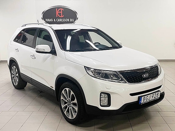 Kia Sorento 2 of 7
