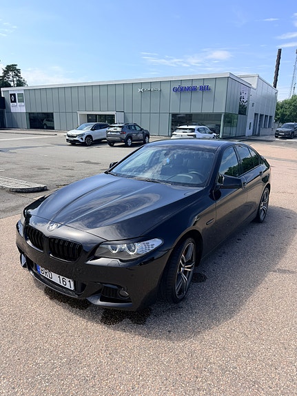 BMW 530i 6 of 9