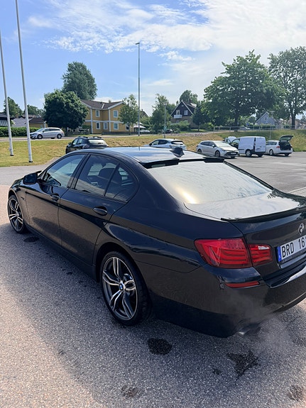 BMW 530i 5 of 9