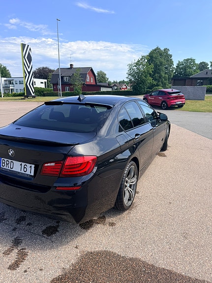 BMW 530i 4 of 9