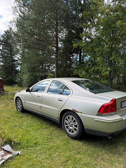 Volvo S60 4 of 8