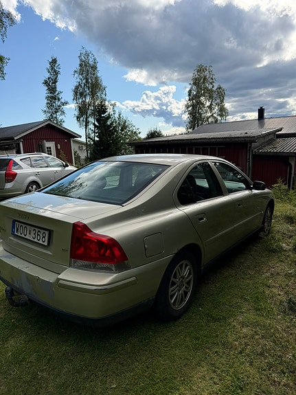 Volvo S60 6 of 8