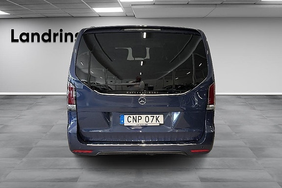 Mercedes-Benz V300 d 5 of 14