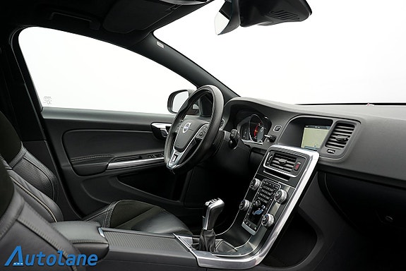 Volvo V60 26 of 30