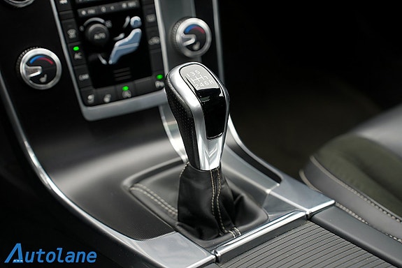 Volvo V60 25 of 30