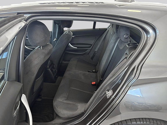 BMW 118d 9 of 17