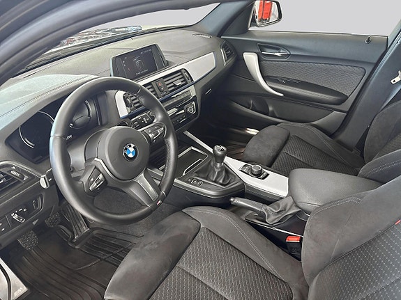 BMW 118d 15 of 17