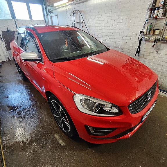 Volvo XC60 3 of 16