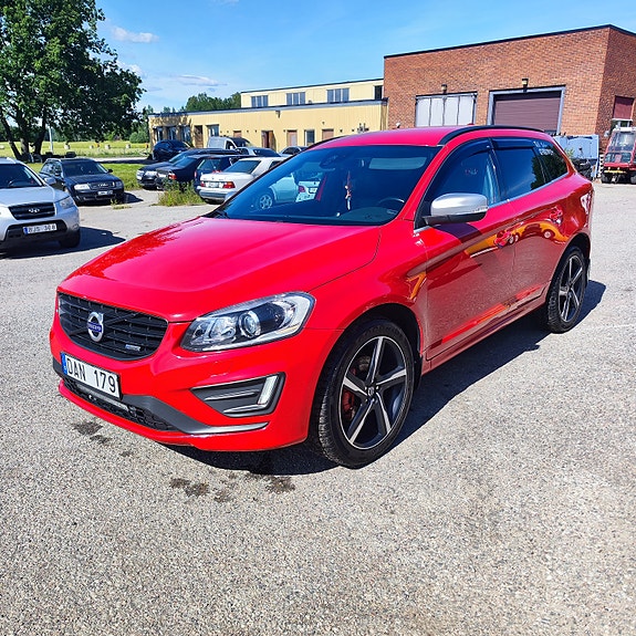Volvo XC60 16 of 16