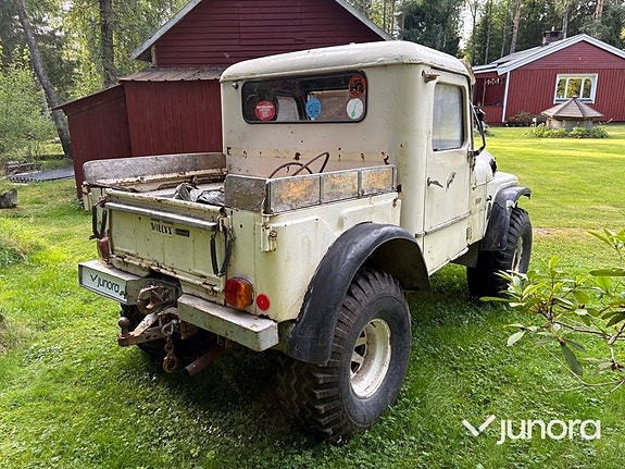 Willys Jeep 4 of 15
