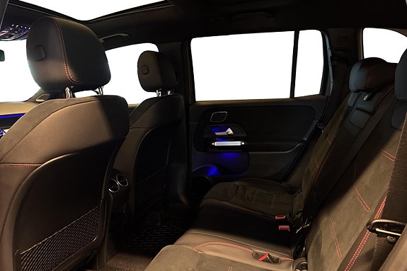 Mercedes-Benz GLB220 d 15 of 23