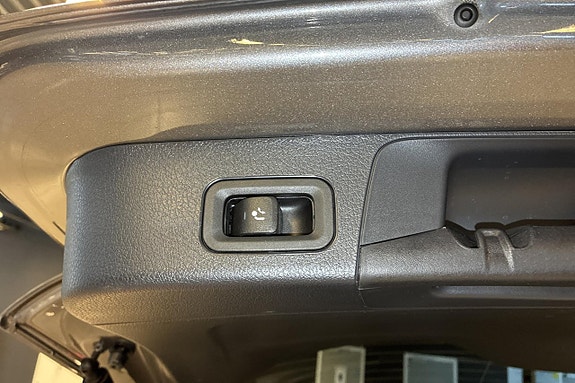 Mercedes-Benz GLB220 d 23 of 23