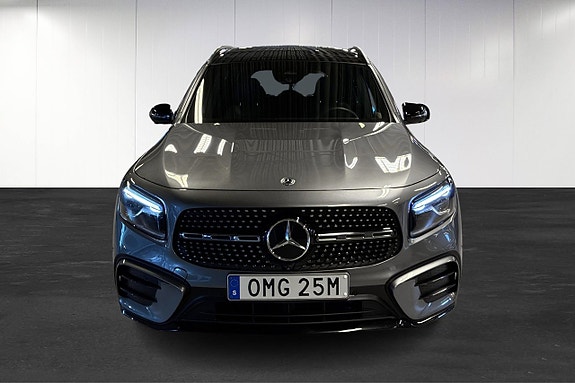 Mercedes-Benz GLB220 d 5 of 23