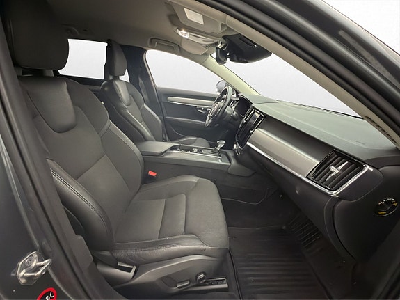 Volvo V90 30 of 30
