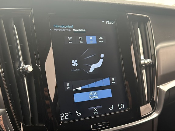 Volvo V90 26 of 30