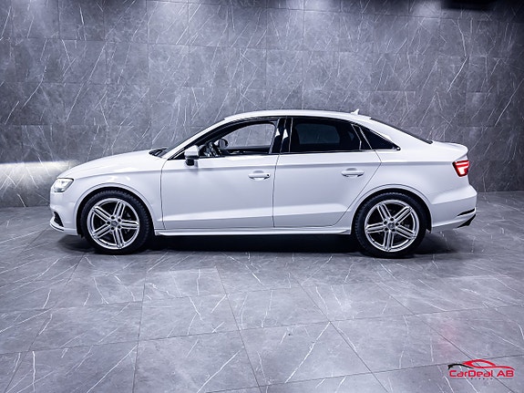 Audi A3 3 of 5