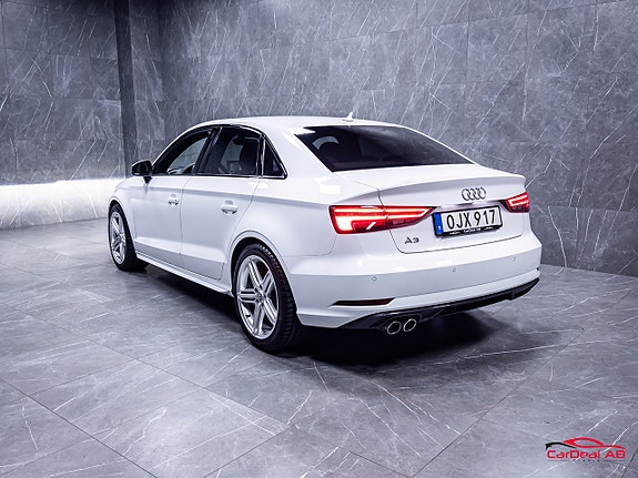Audi A3 4 of 5