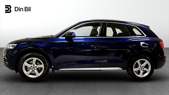 Audi Q5 2 of 13