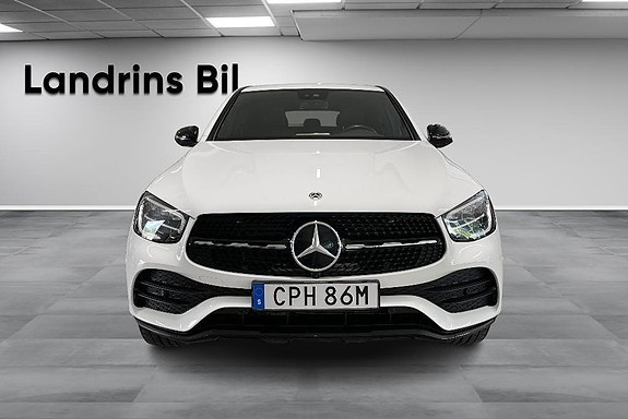 Mercedes-Benz GLC300 de 2 of 14