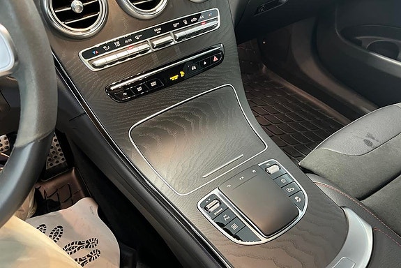 Mercedes-Benz GLC300 de 12 of 14